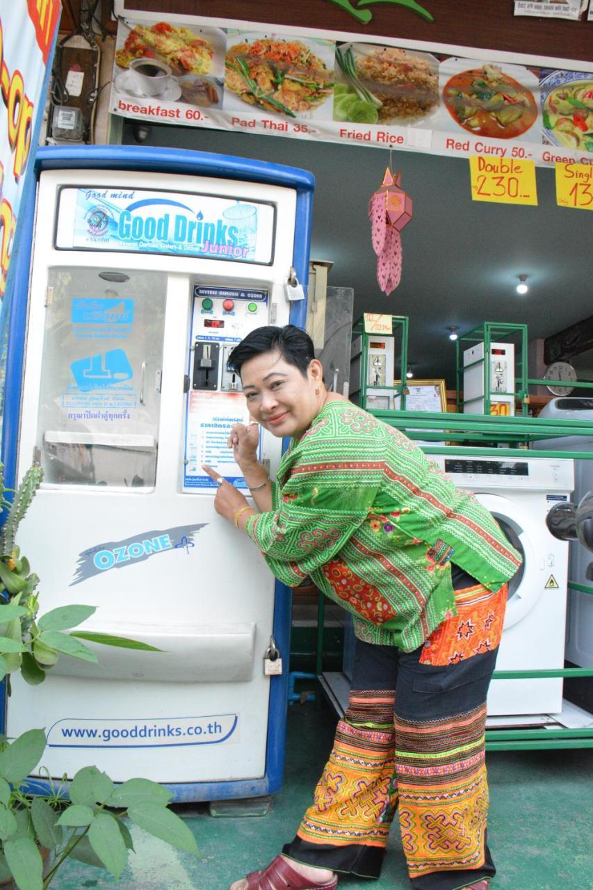 ジェイ ゲストハウス アンド レストラン【大人専用】 チエンマイ エクステリア 写真